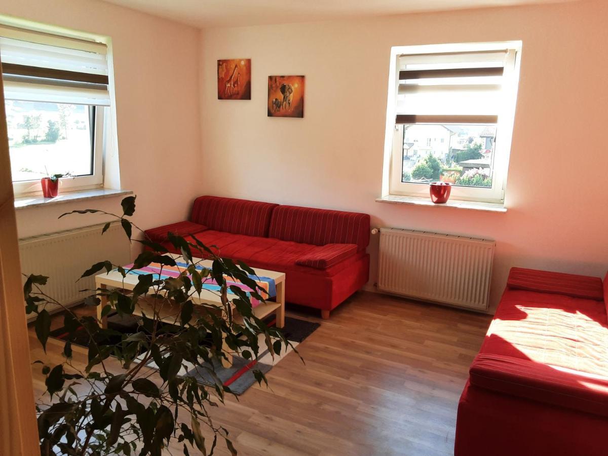Apartment - Ferienwohnung 2 Treffen Am Ossiachersee 외부 사진