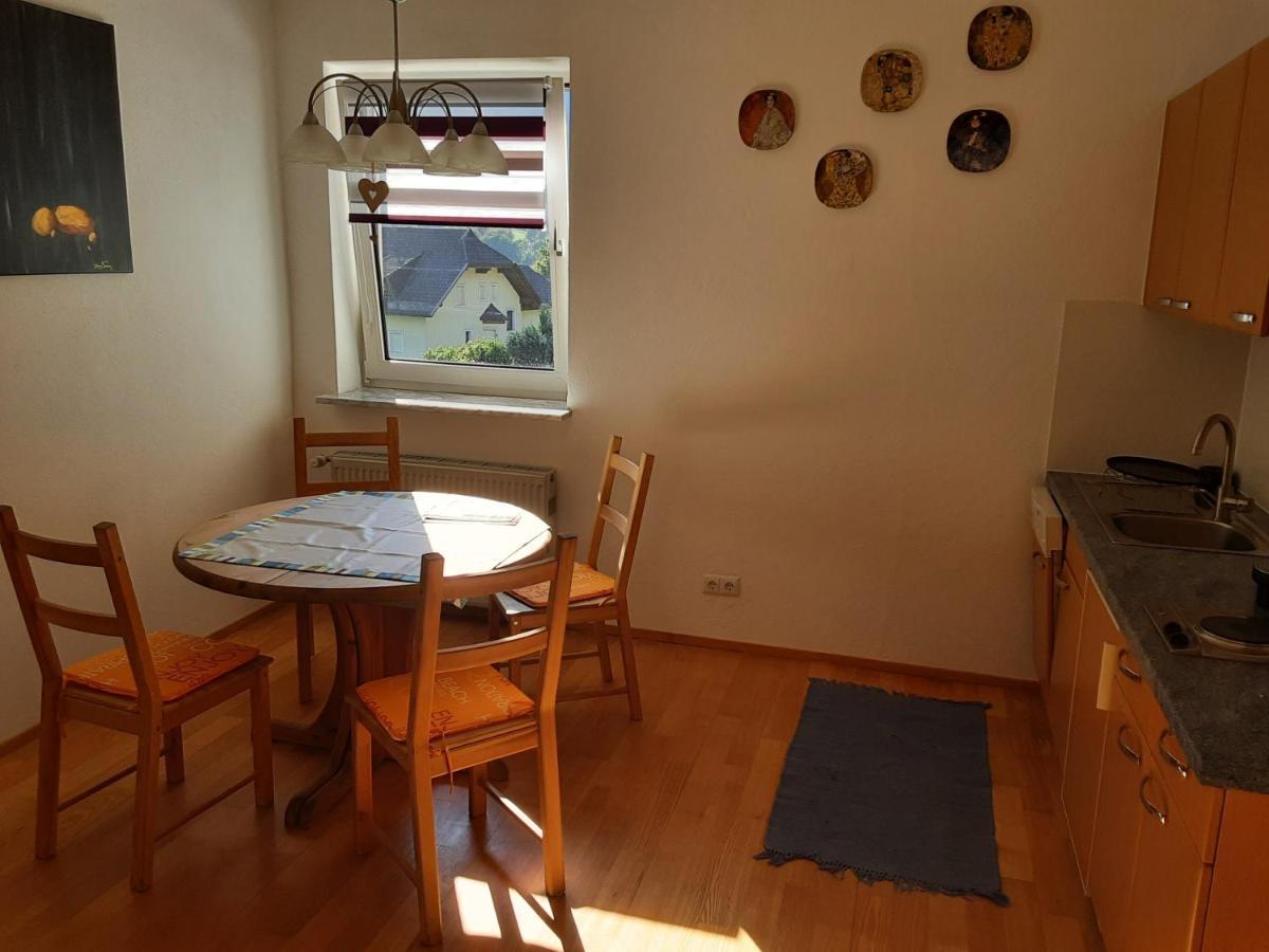 Apartment - Ferienwohnung 2 Treffen Am Ossiachersee 외부 사진