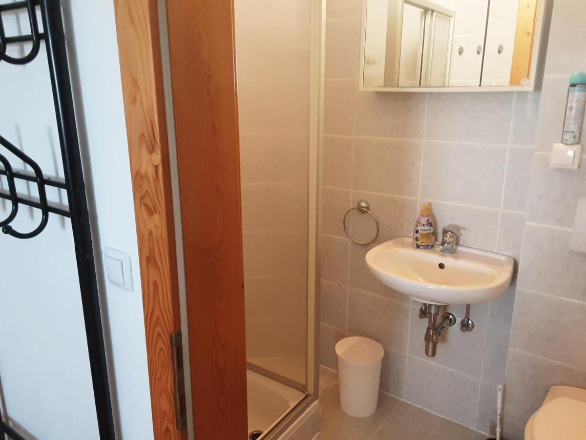Apartment - Ferienwohnung 2 Treffen Am Ossiachersee 외부 사진